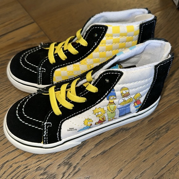 Simpson Vans - Picture 3 of 5